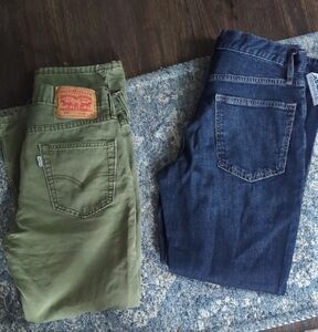 Levi's Blue and Green Jeans with Classic Fit